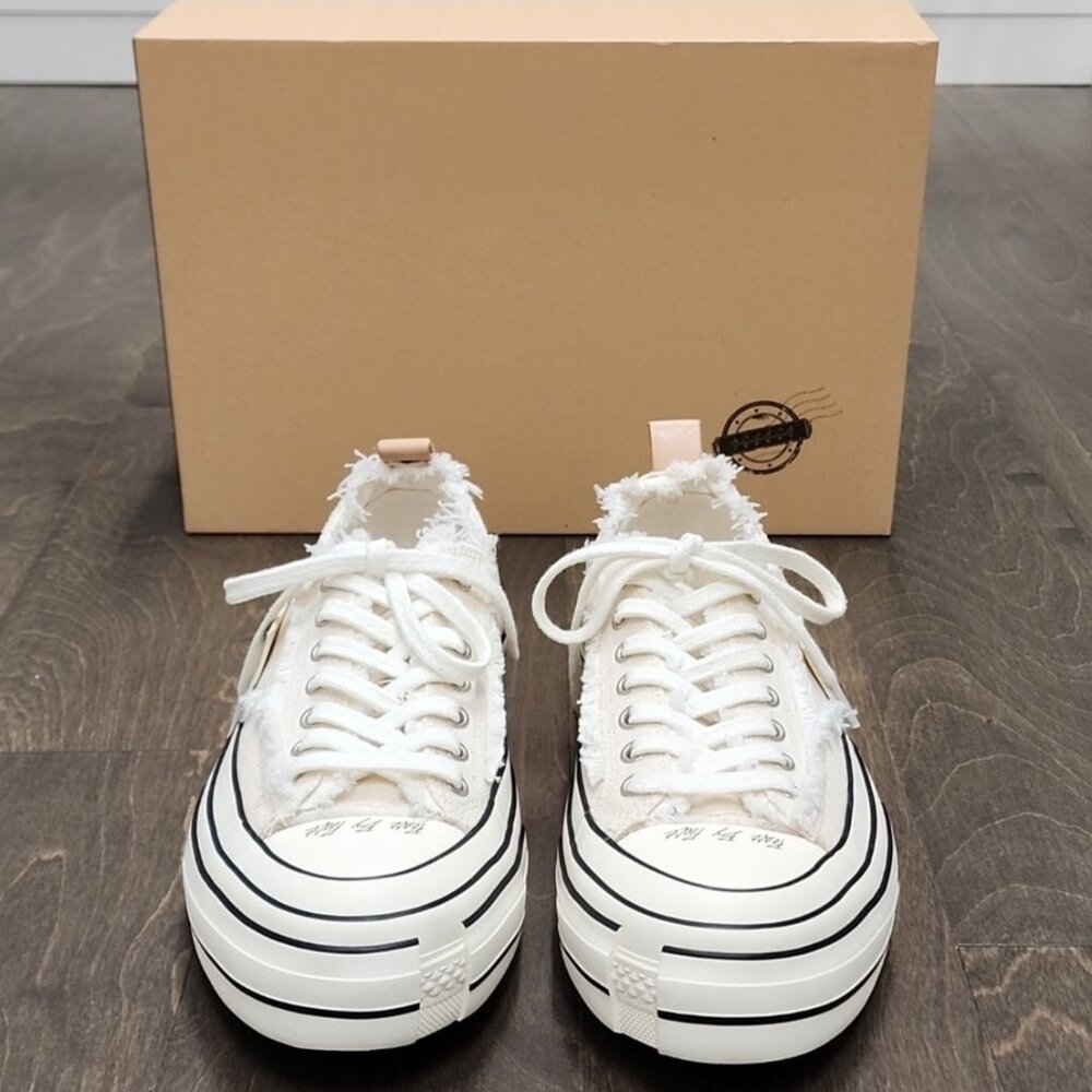 100% Authentic!! Cream xVessel G.O.P. Lows